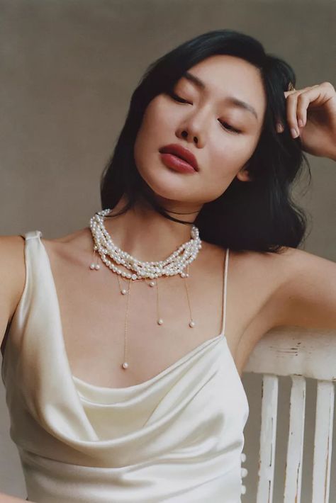 Pearl Outfit, Pearl Makeup, Sheath Wedding Gown, Art Mediums, Layered Pearl Necklace, Pearl Clasp, Bridal Pearl Necklace, Bridal Choker, Pearl Accessories