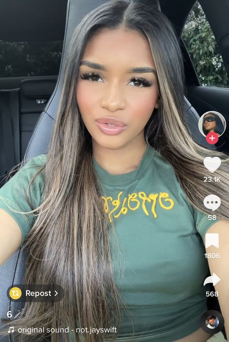 Black Hair With Blonde Highlights, Curly Hair Sew In, Beyonce Hair, Best Hair Dye, Black Hair Balayage, Brown Hair Looks, Cute Hair Colors, Brunette Hair With Highlights, Dark Hair With Highlights