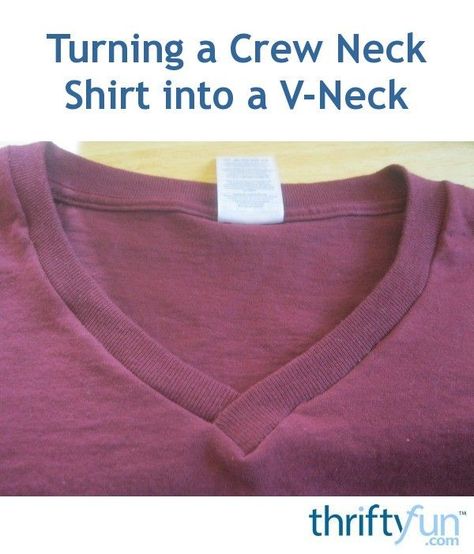 Shirt Alterations, Tshirt Quilts, Altered T Shirts, Sew Ideas, Clothing Upcycle, Sewing Fashion, Sewing Projects Clothes, Cute Sewing Projects, Simple Sewing