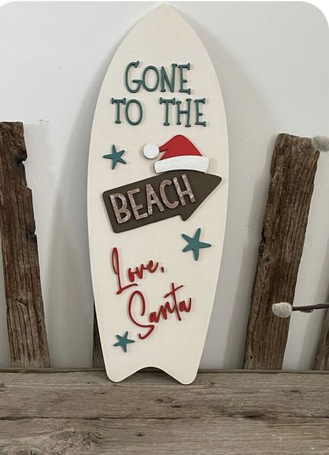 Tropical Christmas Decorations, Painted Surfboard, Beach Christmas Decor, Christmas In July Decorations, Gone To The Beach, Beach Christmas Decorations, Hawaii Christmas, The Beach Is Calling, Beach Is Calling