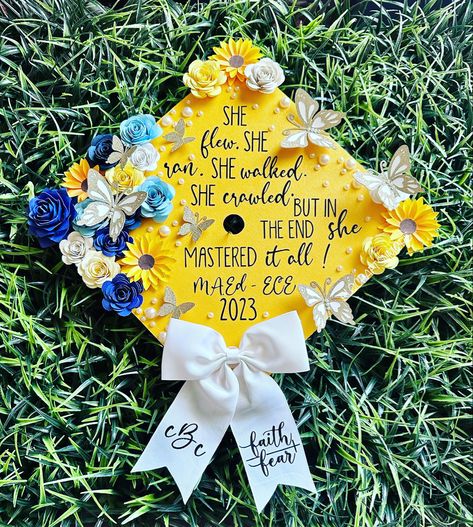 #graduation #gradcap #graduationcapdesigns #yellow #paperflowers #classof2023 Yellow Graduation Cap, Grad Hats, Graduation Shirts For Family, Grad Hat, College Graduation Cap Decoration, Month Of March, Cap Decoration, Graduation Cap Toppers, Graduation Cap Designs