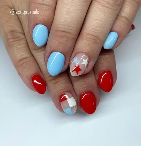 Celebrate your patriotic spirit with these dazzling patriotic nails, patriotic nails design and patriotic nail art. Cheer Nails, Labor Day Nails, Red White And Blue Nails, Patriotic Nails Design, Usa Nails, Teen Nails, August Nails, Cute Nail Colors, Patriotic Nails