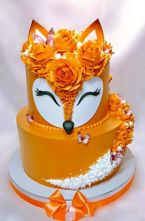 Fox Cake Ideas Birthday, Fox Cake Birthday, Fox Cake Ideas, Fox Cakes, Fox Birthday Cake, Orange Birthday Cake, Thanksgiving Cake, Fox Cake, Fox Party