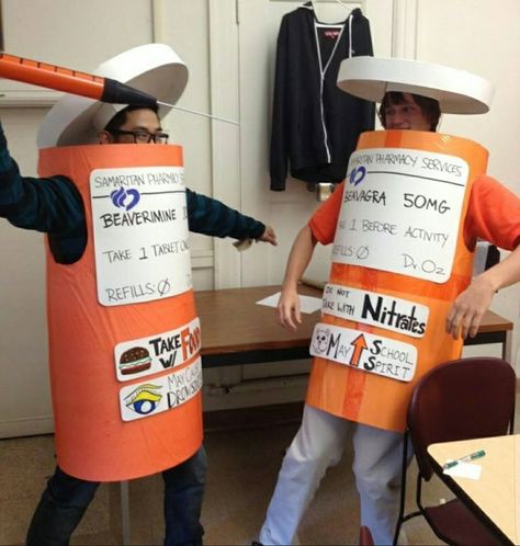 Pharmacy Parade Float Ideas, Pharmacy Costume Ideas, Pill Bottle Costume, Pharmacy Halloween Costumes, Science Halloween Costumes, Diy Pill Bottle, Bottle Costume, Pharmacy Ideas, Work Appropriate Halloween Costumes