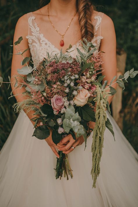 Pale pink and green foliage wild natural wedding bouquet. Images by Joanna Brown Natural Wedding Bouquet, Woodland Wedding Bouquet, Brown Wedding Themes, Natural Bouquet Wedding, Pale Pink Weddings, Forest Green Wedding, Pink Green Wedding, Green Wedding Bouquet, Bouquet Images