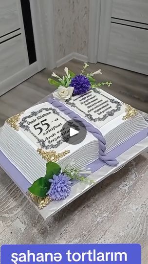 Buttercream Book Cake, Book Shaped Cake, Cake Book Design, Cake Book Design Ideas, Book Cake Design, Artist Cake Ideas, Book Themed Cake, Ukrasavanje Torti, Open Book Cakes