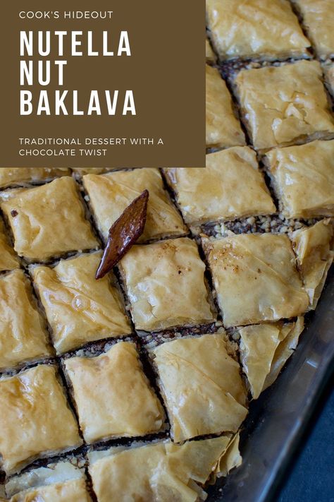 Nutella Baklava, Chocolate Baklava, Baklava Recipe, Cookie Platter, Nut Recipes, Edible Gifts, Dessert Lover, Baklava, Christmas Cookie