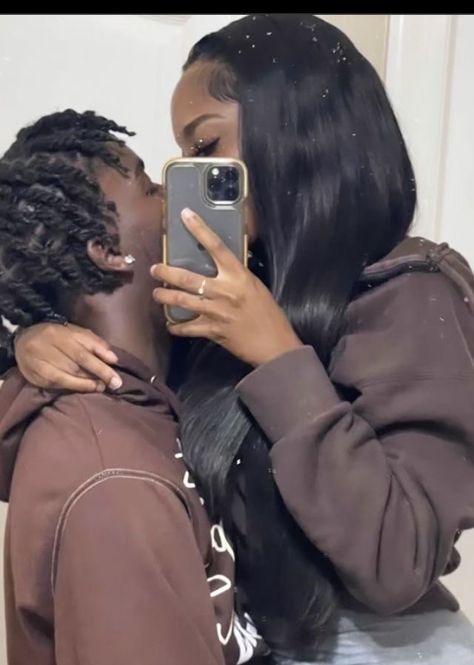 #chillcouple #blackcouple #relationshipgoals #moodwithbae #mirrorpicturewithbae Relationship Black Aesthetic, Black Boyfriend Pictures, At Home Couple Pictures, Blurry Black Couple Aesthetic, Black Cute Couple Pics, Cute Couple Pics Black People, Cute Couple Pics Black, Cute Black Couple Photos, Black Couple Goals