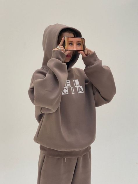 Tracksuit Design Ideas, Seventh Stores, Clothing Brand Photography, Clothing Brand Aesthetic, Clean Fashion Aesthetic, Hoodie Photoshoot, Minimalist Uniform, Summer Ss23, Clothing Brand Photoshoot