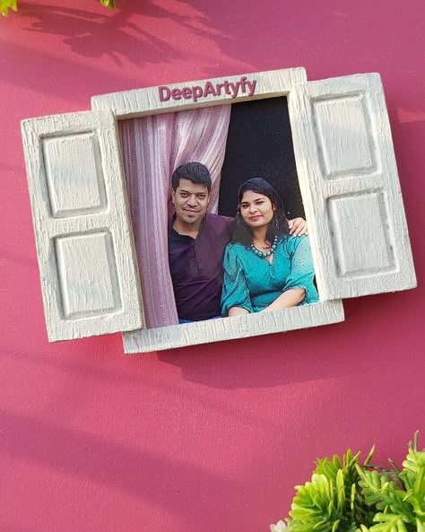 Window fridge magnets with photo replaceable option Great for gifting and home or office decor Personalized fridge magnets that can be used as return gifts for birthday or anniversary or for any special occasion 🎁 DM or WhatsApp 9886047119 to know more about our products #returngifts #bulkorders #bulkorder #livingroomdecor #birthdayreturngifts #livingroom #anniversaryreturngifts #personalizedgifts #birthdaygifts #fridgemagnets #anniversarygift #trend #trendingreels #deepartyfy #trending Return Gifts For Birthday, Mini Arts, Photo Frame Ideas, Diy Resin Gifts, Layer Art, Frames Diy Crafts, Birthday Return Gifts, Diy Photo Book, Instagram Creative Ideas