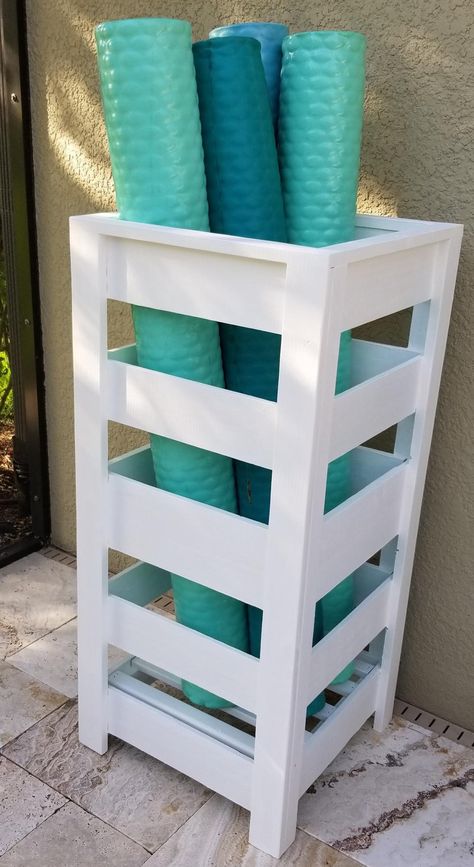 Sunroom Pool House, Pool Items Storage Ideas, Diy Pool Accessories Storage, Pool Bathroom Towel Storage, Deck Boxes Storage, Pool Trash Can Ideas, Pool Tool Storage, Outdoor Pool Deck Ideas, Diy Pool Deck Decor Ideas