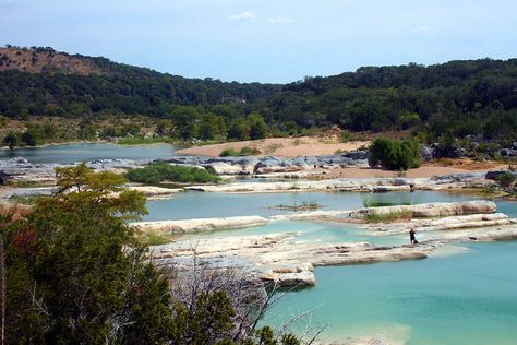 20 Amazing State Parks inTexas that will Blow You Away - 1) Pedernales Falls State Park (Johnson City) Pedernales Falls State Park, Explore Texas, Texas State Parks, Texas Adventure, Texas Places, Texas Vacations, Texas Parks, Couples Ideas, Hiking Spots