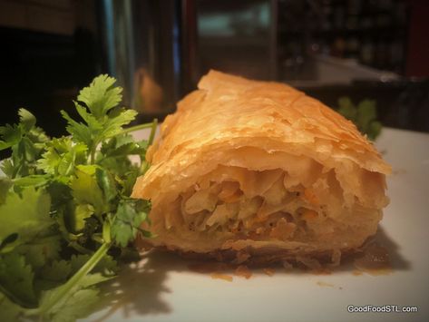 Cabbage Strudel Recipe, Phyllo Strudel Recipes, Cabbage Strudel, Cheese Babka Recipe, Cheese Babka, Cabbage Wraps, Cabbage Casserole Recipes, Strudel Recipes, Babka Recipe