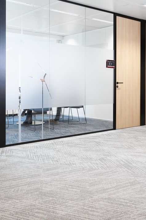 Individual Office Design, Modern Office Flooring Ideas, Open Plan Office Ideas, Open Space Office Design Ideas, Commercial Office Doors, Interior Designer Office Design, Office Flooring Ideas Commercial, Staff Office Design, Carpet Office Design