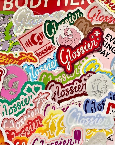 Glossier Stickers Printable, Glossier Aesthetic Wallpaper, Glossier Christmas, Glossier Wallpaper, Glossier Aesthetic, Instagram Sticker, Glossier Pink, Brand Stickers, Canva Tutorial