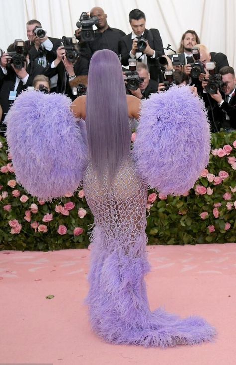 Kylie Jenner Purple Dress, Kylie Jenner Purple Hair, Kylie Jenner Tumblr, Kylie Jenner Met Gala, Dr Mundo, Stile Kylie Jenner, Look Kylie Jenner, Kylie Jenner Hair, Trajes Kylie Jenner