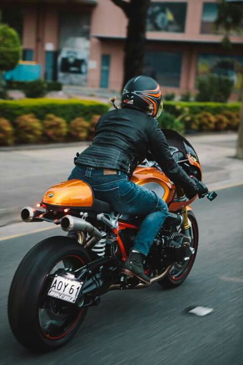 Maria Costello M.B.E. riding in Sydney as part of the Barry Sheen Festival of Speed wearing the Wild & Free jacket. R Nine T Racer, Bmw Motorcycle S1000rr, Cb 750 Cafe Racer, Nine T Bmw, Bmw R Nine T, R Nine T, Cafe Racer Girl, Custom Bmw, Cafe Racer Style