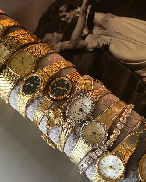 Vintage Watches now available on our website! #vintagewatches #oldmoney #vintagewatch Seiko Vintage Watch Woman, Vintage Women Watch, Vintage Watches Women Classy, Vintage Watch Aesthetic, Designer Watches Women, Classy Womens Watches, Good Watches, Luxury Watches Women, Vintage Saat