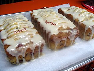 Loaf Sweet Bread Recipes, Mini Cranberry Loaves, Cottage License Food, Orange Cranberry Mini Loaves, Cranberry Orange Bread Mini Loaves, Mini Cranberry Orange Bread, Cranberry Orange Mini Loaves, Mini Quick Bread Recipes, Mini Loaf Pan Recipes Christmas