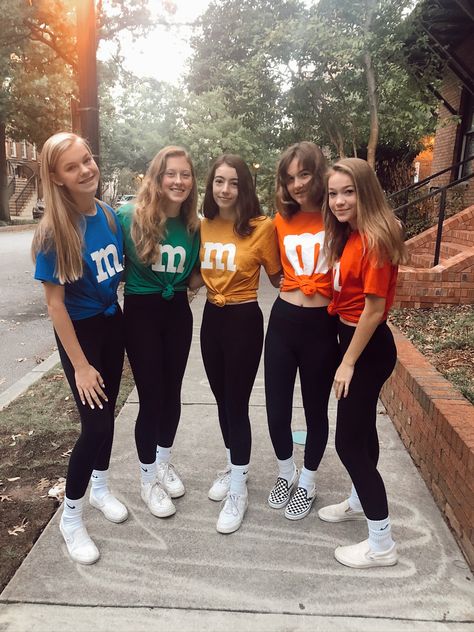 Mm Halloween Costume, M&m Group Halloween Costumes, M And Ms Halloween Costume, Cute Friend Group Costumes, Mario Movie Halloween Costumes, Halloween Costumes M & M's, M And M Halloween Costumes Group, M And Ms Costume, Red M&m Costume