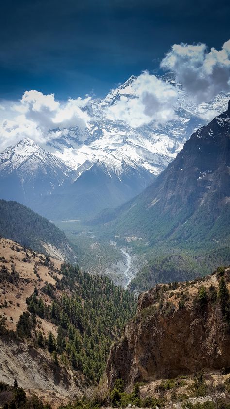 Mountain Range Photography, Himalaya Mountains Photography, Nepal Landscape, Annapurna Mountain, Nepal Mountains, Surreal Scenery, Monte Everest, Mountain Vibes, Mountain Landscape Photography