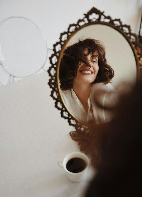 Smiling Person Photography, Braces Photography, Smiling Person, Curl Secret, Happy Birthday Clip, Person Photography, A Well Traveled Woman, Mirror Photography, Minimalist Photos