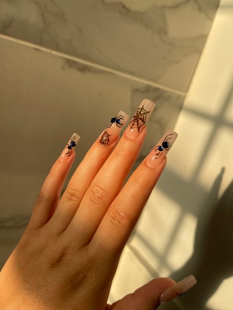 #spider #halloween #scary #nails #nailart #nailpolish #nailsofinstagram #naildesign #nailideas #nailartdesign #gelnails #gel #gelpolish #acrylic #acrylicnails #art #artist #fashion #aesthetic #tiktok #easy #blue #crystals #web #spiderweb Spooky Black Aesthetic, Halloween Scary Nails, Spider Web Nails Easy, Short Acrylic Nails Spider Web, Spider Jell Nails, Black Acrylic Nails Spiderweb, Black Nails Spider Webs, Black Nails Acrylic Spider Web, Spider Nails