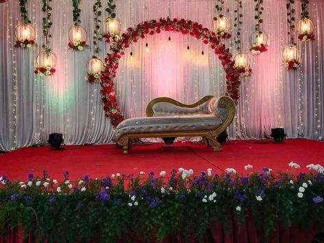 latest wedding ceremony stage decoration ideas Engejment Decorations, Simple Stage Decorations Wedding Indian, Engagement Decorations Indian Stage Simple, Engagement Background Decoration, Engagement Decorations Indian, Reception Stage Decoration, Stage Decoration Photos, Indian Wedding Stage, Engagement Stage Decoration