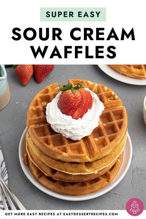 Sour Cream Waffles, Sweet Cream Waffle Recipe, Belgium Waffle Recipe, Waffle Mix Recipes, Fall Desserts Thanksgiving, Breakfast Desserts, Easy Waffle Recipe, Fluffy Waffles, Waffles Easy