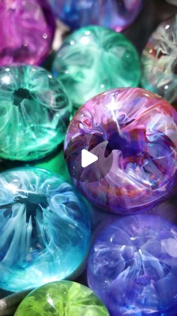 Alcohol Ink And Resin Tutorials, How To Use Alcohol Ink In Resin, Alcohol Ink Crafts Tutorials, How To Make Alcohol Ink, Resin Sphere Ideas, Alcohol Ink Ideas Tutorials, Bored Crafts, Alcohol Ink Resin, Steve Mcdonald