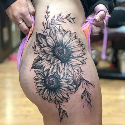 Sunflower Tattoo On Buttcheek, Hip Sunflower Tattoo, Sunflower Tattoo Lower Back, Sunflower Tattoo On Hip, Sunflower Hip Tattoos Women, Sunflower Thigh Tattoos Women, Sunflower Chest Tattoo Female, Sunflower Dreamcatcher Tattoo, Sunflower Hip Tattoo