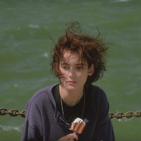 Winona Ryder 90s, Romanticizing My Life, Account Ideas, Fake Account, Violet Aesthetic, Aesthetic Purple, Purple Walls, Winona Ryder