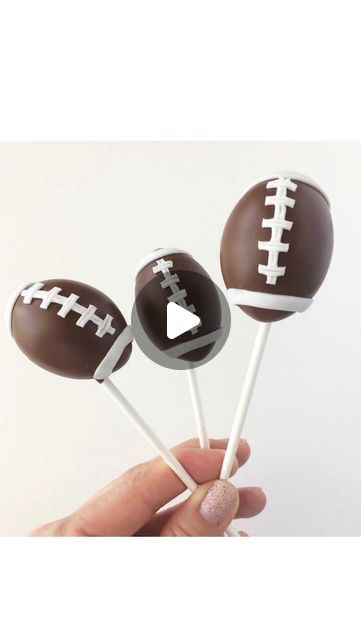 My Little Cakepop Molds 📍Home of the original 3D cake pop mold. on Instagram: "Happy Super Bowl Sunday!🤎 Celebrating today with these football pops by @unforgedible_art ! These are truly the perfect game day treats 😋 Let us know which team you’re rotting for! ⠀⠀⠀⠀⠀⠀⠀⠀⠀ Tap image for items used. Shop www.MyLittleCakepopMolds.com. $5.00 flat rate shipping, free on orders of $85.00 or more (domestic only). We ship fast usually same day or next. Worldwide shipping and in store pick up also available! . #MyLittleCakepop #MyLittleCakepopMolds #cakepops #cakepop #cakepopmolds #cakepopmold #sweettreats #cakesupplies #baking #bakingsupplies #smallbusiness #pinkcakepops #valentinesday #valentinesdaypops #sweettreatrun #superbowl #superbowlsunday" Football Cake Pops Ideas, Atlanta Falcons Cake, Falcons Cake, Game Day Treats, Football Cake Pops, Happy Super Bowl Sunday, Happy Super Bowl, Pink Cake Pops, Cake Pop Molds