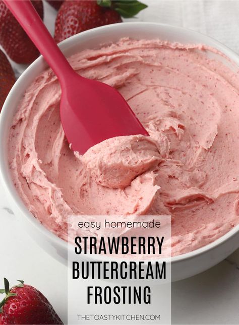 Strawberry Cake With Strawberry Icing, Strawberry Frosting Recipe, Whipped Buttercream Frosting, Strawberry Sheet Cakes, Cream Cheese Buttercream Frosting, Whipped Buttercream, Easy Buttercream Frosting, Strawberry Buttercream Frosting, Strawberry Icing