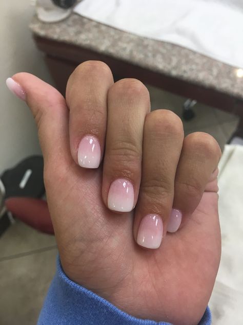 Really Short Dip Powder Nails, White And Pink Ombre Nails Short, Short Dip Ombre Nails, Pink And White Ombré Acrylic Nails, Dip Nails White Tip, Pink And White Dip Powder Nails Ombre, Pink And White Dipped Nails, Pink And White Ombre Nails Short Dip, Short Ombre Pink And White Nails