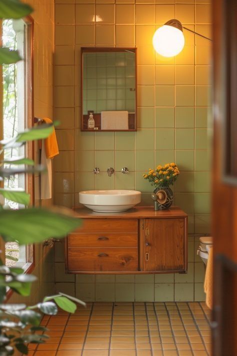 Colonial Style Bathroom Ideas, Retro Toilet Design, Color Pop Bathroom, Small Retro Bathroom, Fun Bathroom Design, Honey Bathroom, Retro Glam Decor, Terra Cotta Bathroom, Bathroom Mid Century Modern