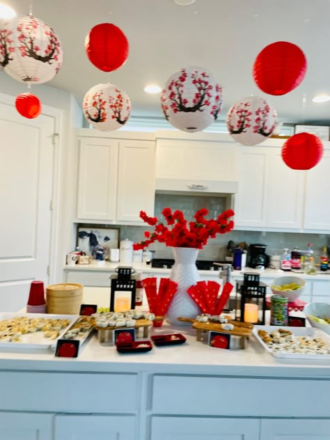 Chinese Food Themed Party, Japanese Theme Party Ideas, Asian Inspired Birthday Party, Japanese Inspired Birthday Party, Geisha Party Theme, Chinese Baby Shower Theme, Chinese Theme Party Decorations Ideas, China Themed Party, Asian Birthday Party Ideas