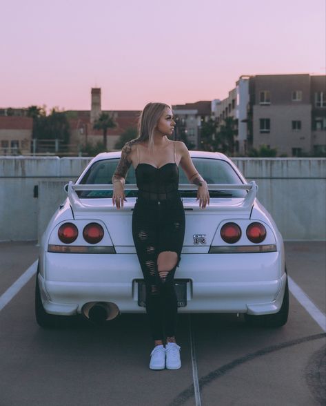 Pictures With Your Car Photo Ideas, Standing Outside Car Poses, Car And Person Photography, Girl Car Posing, Car Photoshoot Instagram Baddie, Car Picture Poses Instagram, Poses With Your Car, Female Car Photoshoot, Car Girl Photoshooting