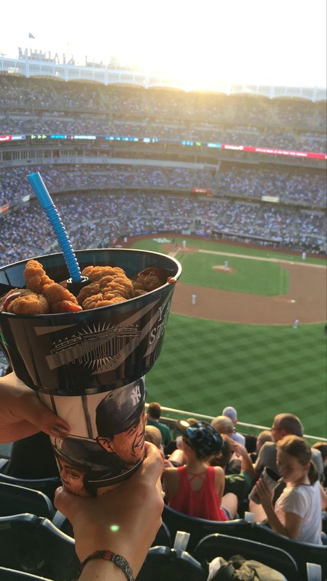 Baseball Stadium Aesthetic, Yankees Aesthetic, Stadium Food, Baseball Yankees, Nyc 2023, Yankees Game, Ny Baseball, Mlb Wallpaper, Mlb Stadiums