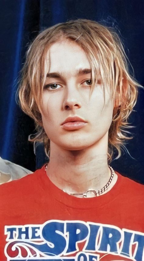 Daniel Johns 90s, Male References, Daniel Johns, Long Hair Styles Men, White Boys, My Crush, Mens Hairstyles, Rocker, Goats