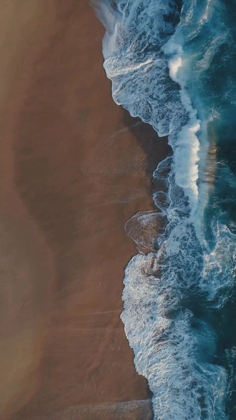 Birds Eye View Ocean Painting, Peaceful Paintings, Iphone Wallpaer, Water Drone, Sand Aesthetic, Murmuration Art, Sand Wallpaper, Beige Beach, Ocean Texture