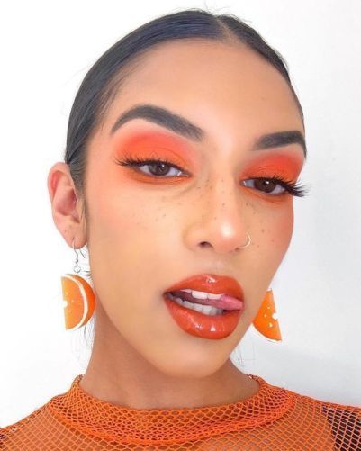 Make Up Color, Makeup Orange, Basic Makeup Tutorial, Monochromatic Makeup, Monochrome Makeup, Fall Makeup Trend, Orange Makeup, Bold Makeup Looks, Summer Makeup Looks