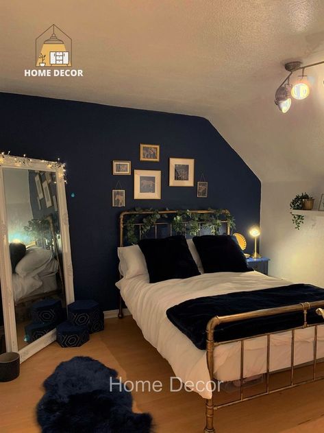 Blue Navy Room Bedroom, Indigo Bedroom Walls, One Blue Wall Bedroom, Bedroom Ideas Blue And Gold, Midnight Blue Walls Bedrooms, Navy Blue Wall Bedroom Ideas, Bedroom Ideas Royal Blue, Industrial Blue Bedroom, Dark Blue Room Decor Bedroom Ideas