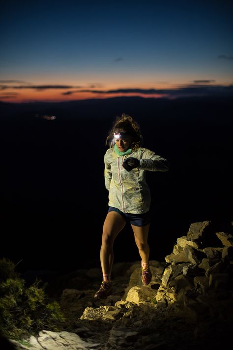 Ultra Marathon Aesthetic, Utmb Trail Running, Trail Running Aesthetic, Trail Aesthetic, Ironman Triathlon Motivation, Trail Running Women, Hoka Mafate, Marathon Women, Ultra Trail Running