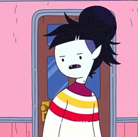 Marceline with shaved sides from adventure time Pfp Short Hair, Short Hair Pfp, Marceline Pfp, Bubblegum Marceline, Hair Pfp, Marceline And Princess Bubblegum, Marceline And Bubblegum, The Friendship, Princess Bubblegum