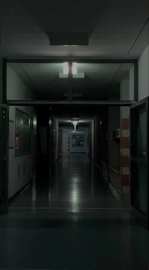 #hallway #darkhallway #school #aesthetic #music #whisper #recommendation #recommended #classroom #vibes #latenightthoughts #latenightvibes #latenighttalks Night Classroom Aesthetic, Spooky School Aesthetic, Horror School Aesthetic, Creepy School Aesthetic, Gloomy School Aesthetic, Haunted School Aesthetic, Dark School Hallway, School At Night Aesthetic, School Dark Aesthetic