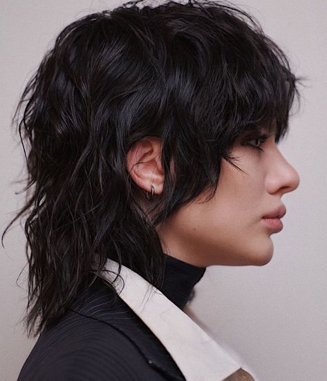 30 Stylish Androgynous, Gender-Neutral and Non-Binary Haircuts for 2023 Gender Neutral Hairstyles Long, Gender Neutral Long Hair, Short Spunky Hairstyles For Women, Kristen Stewart Mullet, Short Layered Mullet, Long Androgynous Hair, Short Shag Haircuts For Thick Hair, Rock Mullet, Non Binary Haircuts Long