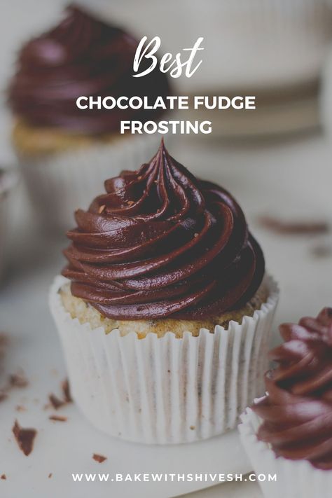 Pipeable Chocolate Frosting, Dark Chocolate Fudge Frosting, Best Fudge Frosting, Fudge Ganache Frosting, Fudge Chocolate Frosting, Chocolate Fudge Buttercream Frosting, Dark Chocolate Frosting Recipe, Fudge Frosting For Cake, Best Chocolate Fudge Frosting