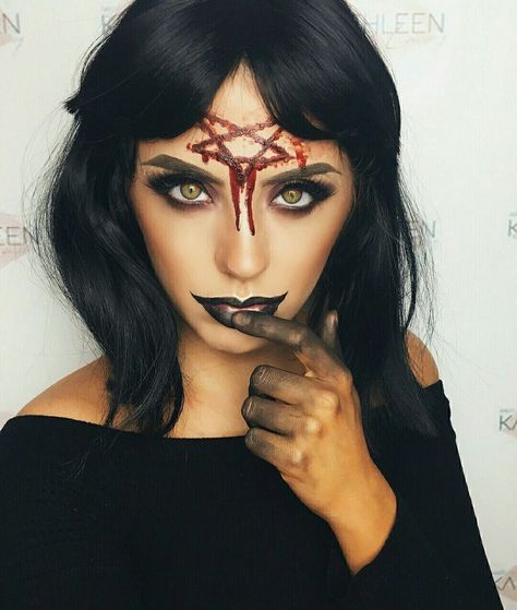 Satanic Makeup Halloween, Satanic Makeup, Demon Halloween Costume, Evil Makeup, Awesome Halloween Makeup, Haunted House Makeup, Halloween Costumes Women Scary, Demon Makeup, Halloween Makeup Witch