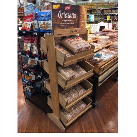 Popon | Image Gallery | Sara Lee Artesano Floor Display Bread Rack Display, Bread Shelf Display, Bread Stand Display, Bread Shelf, Bread Stand, Display Rack Ideas, Bakery Stand, Store Fixtures Design, Bakery Shop Interior